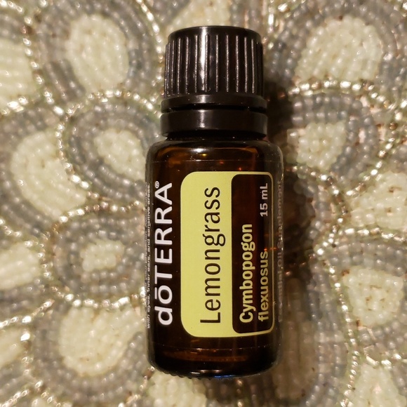 LemonGrass Essential Oil by Do TERRA - Picture 1 of 5